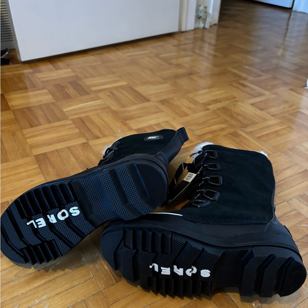 BNWT Sorel Black Leather Snow Boots - Picture 12 of 13